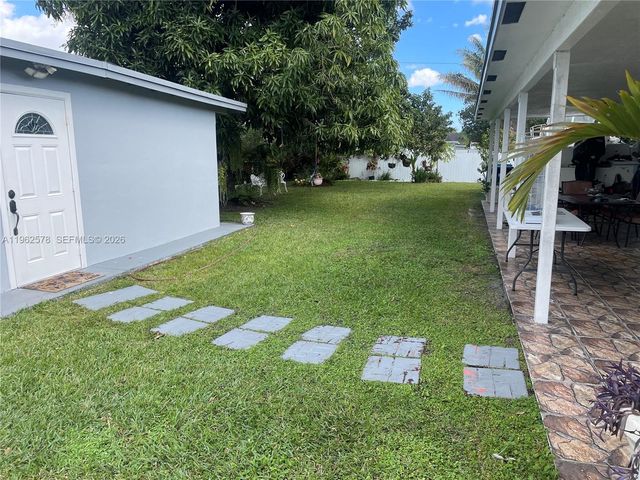 4851 NW 192nd St 1, Miami Gardens, FL 33055