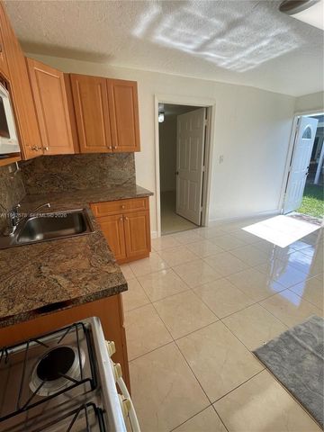 4851 NW 192nd St 1, Miami Gardens, FL 33055