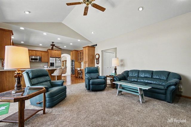 4211 Lynden Road, Shelbyville, MI 49344