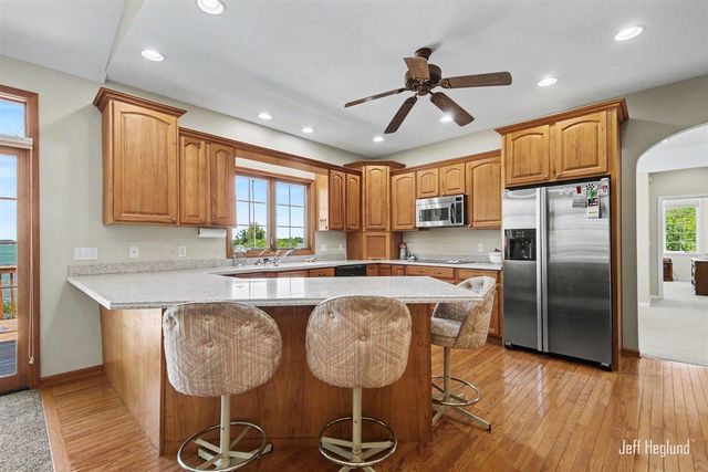 4211 Lynden Road, Shelbyville, MI 49344