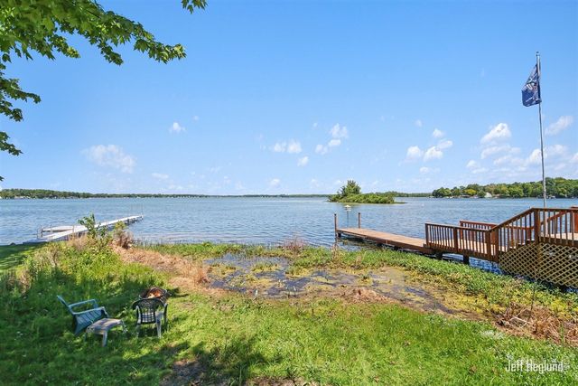 4211 Lynden Road, Shelbyville, MI 49344