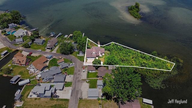 4211 Lynden Road, Shelbyville, MI 49344
