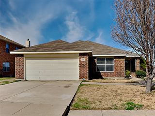 905 Dove Meadows Drive, Arlington, TX 76002