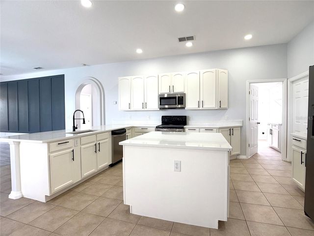 448 COVENTRY ROAD, Davenport, FL 33897