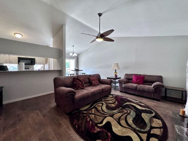 2211 S Kirkwood Road 35, Houston, TX 77077