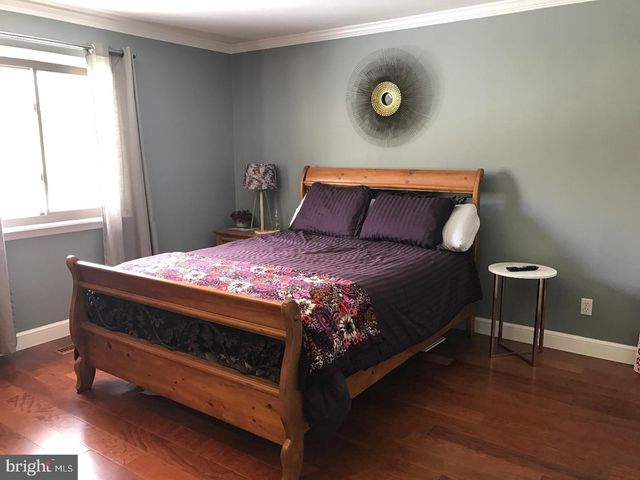 1803 WOODHOLLOW DR, Marlton, NJ 08053