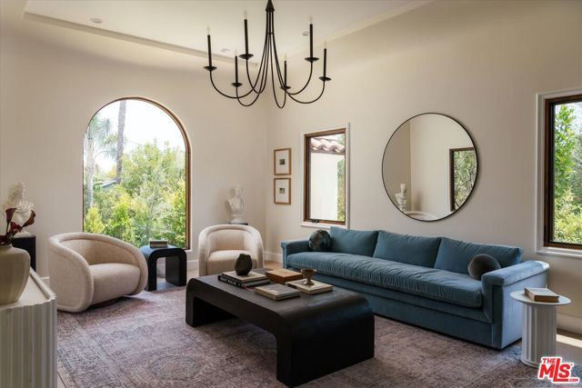 1545 N Benton Way, Los Angeles, CA 90026
