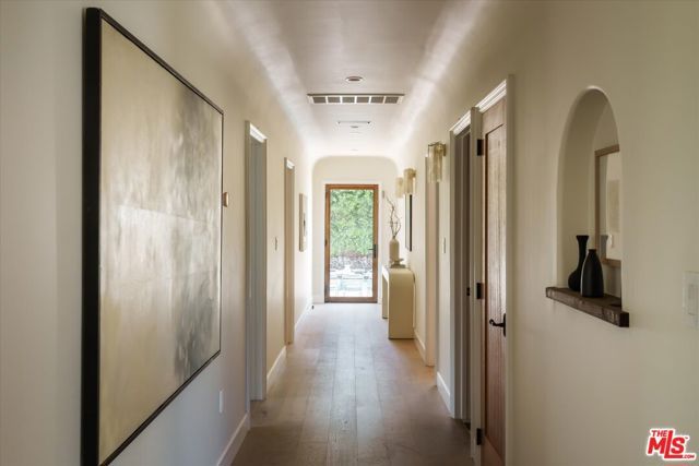1545 N Benton Way, Los Angeles, CA 90026