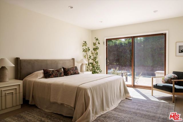 1545 N Benton Way, Los Angeles, CA 90026