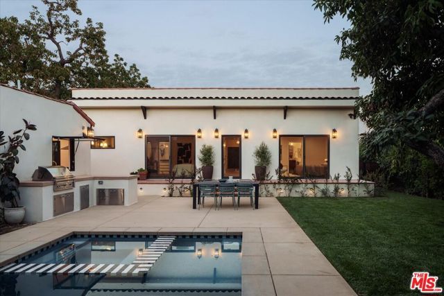 1545 N Benton Way, Los Angeles, CA 90026
