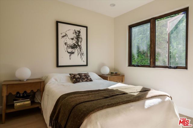 1545 N Benton Way, Los Angeles, CA 90026