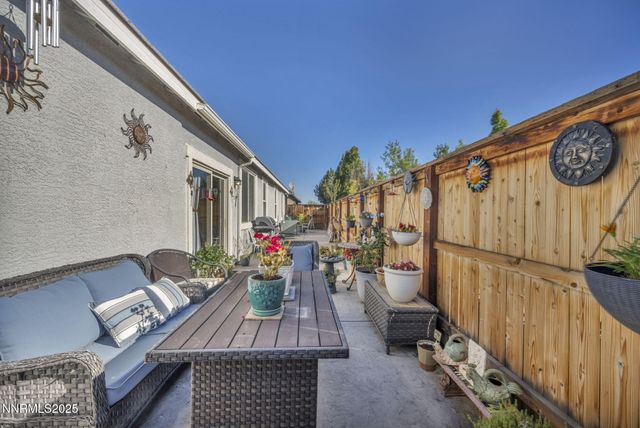 510 S Sand Crane Circle, Sparks, NV 89436