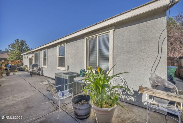 510 S Sand Crane Circle, Sparks, NV 89436