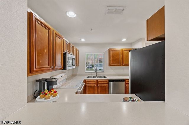 12021 Rock Brook RUN 2104, Fort Myers, FL 33913