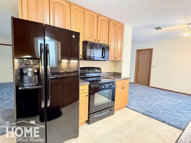 2401 W Beard Road, Perry, MI 48872