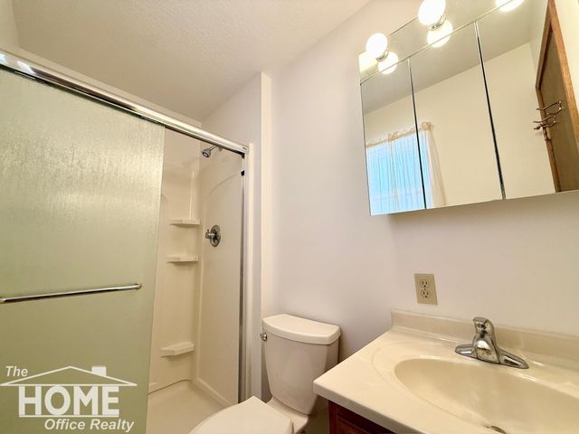 2401 W Beard Road, Perry, MI 48872