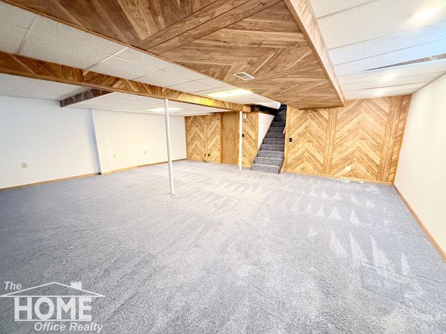 2401 W Beard Road, Perry, MI 48872