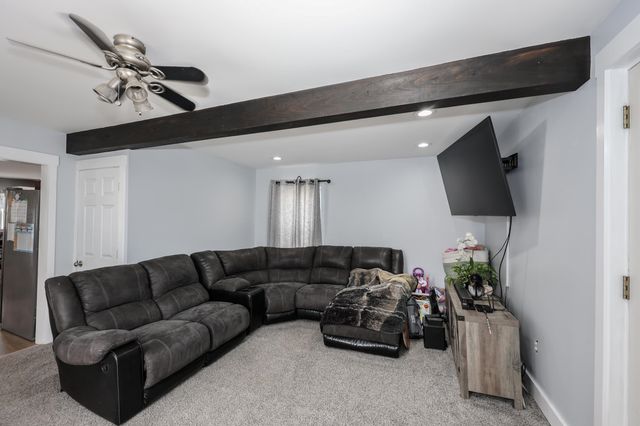 7 High Street, Pembroke, NH 03275