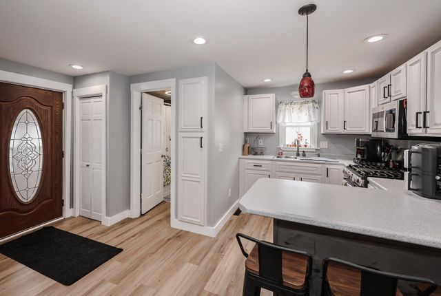 7 High Street, Pembroke, NH 03275