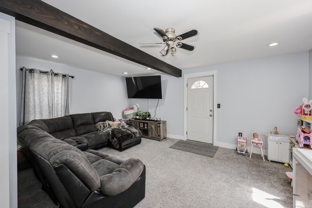 7 High Street, Pembroke, NH 03275