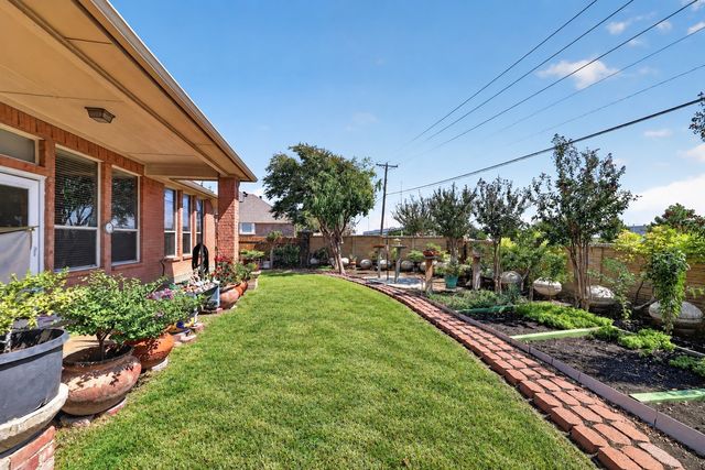 2720 Gray Rock Drive, Fort Worth, TX 76131