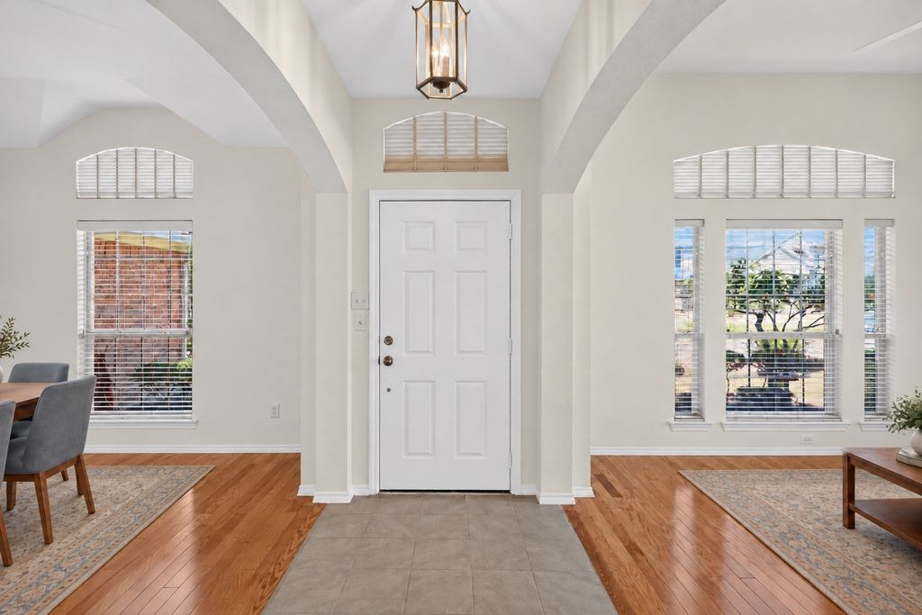 2720 Gray Rock Drive, Fort Worth, TX 76131 — photo 2
