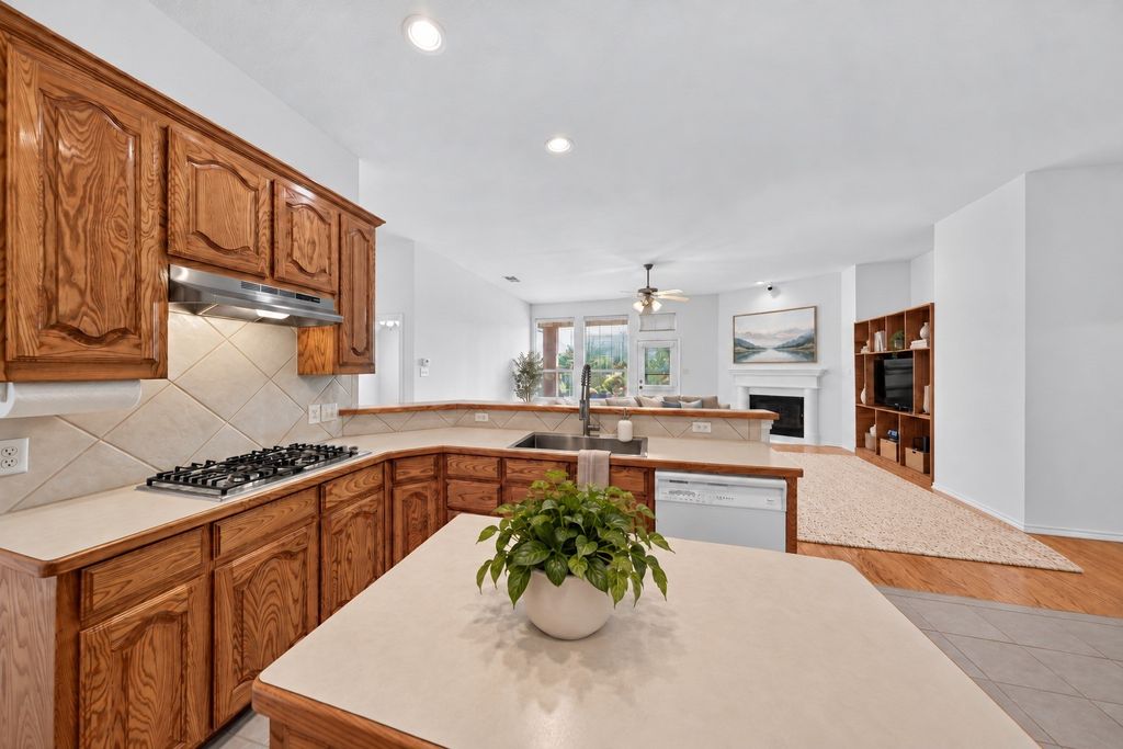 2720 Gray Rock Drive, Fort Worth, TX 76131 — photo 5