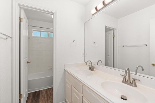 104 Whitechapel CT, Cedar Park, TX 78613