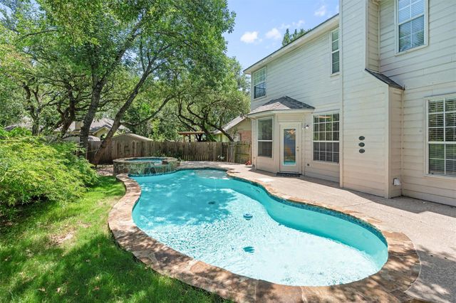 104 Whitechapel CT, Cedar Park, TX 78613