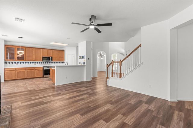 104 Whitechapel CT, Cedar Park, TX 78613