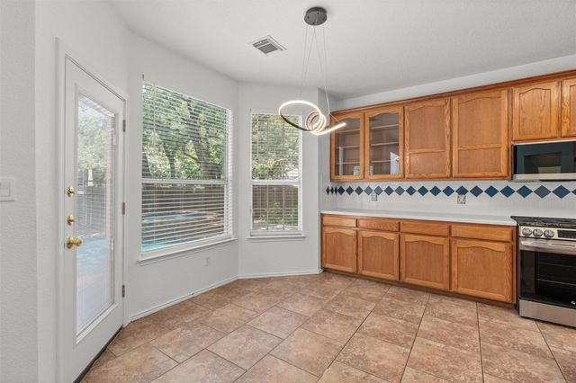 104 Whitechapel CT, Cedar Park, TX 78613