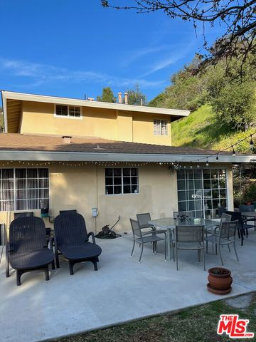 1986 Sherer Lane, Glendale, CA 91208