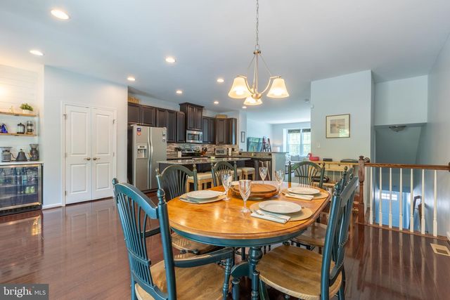 220 GENERAL GREY CT, Newark, DE 19702