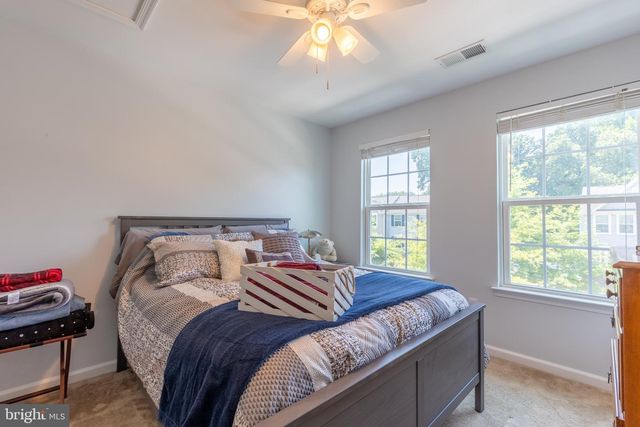 220 GENERAL GREY CT, Newark, DE 19702
