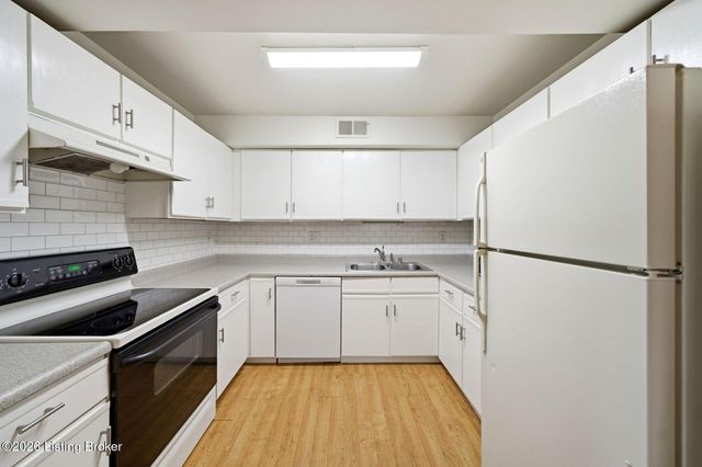 1125 S 1st St 10, Louisville, KY 40203