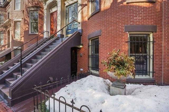 29 Holyoke St 1, Boston, MA 02116