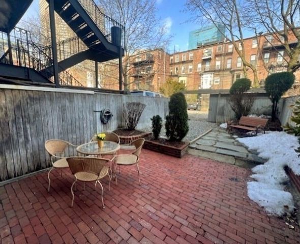 29 Holyoke St 1, Boston, MA 02116