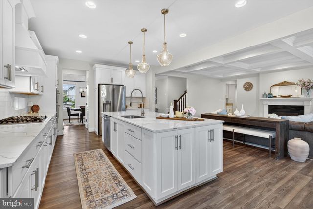 6213 MCCONNELL LN, Springfield, VA 22152