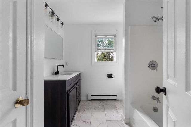 15 Gibbs St G, Worcester, MA 01607