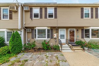 15 Gibbs St G, Worcester, MA 01607