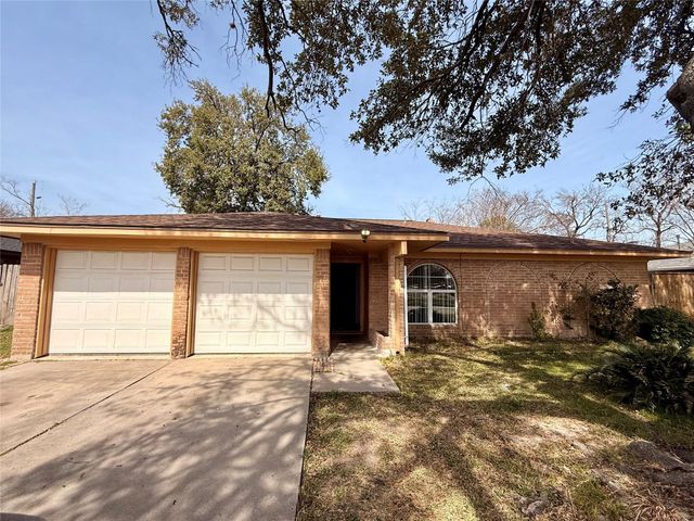 135 Mill Stream Lane, Houston, TX 77060