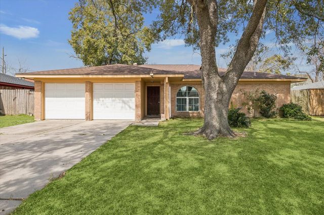 135 Mill Stream Lane, Houston, TX 77060