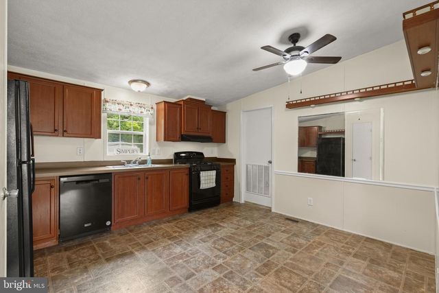 1528 ARENA RD, Street, MD 21154