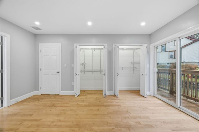 118 Washington St 118, Melrose, MA 02176