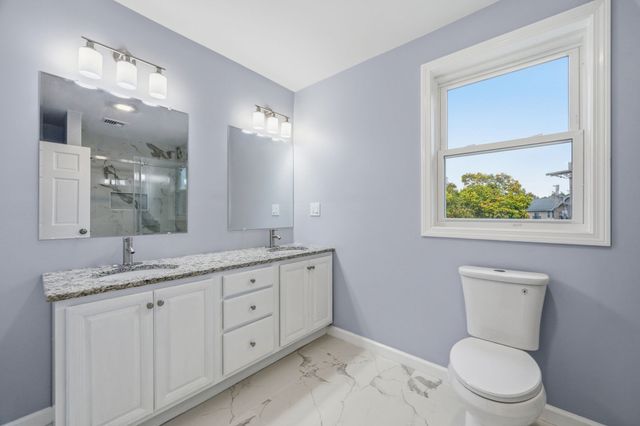 118 Washington St 118, Melrose, MA 02176