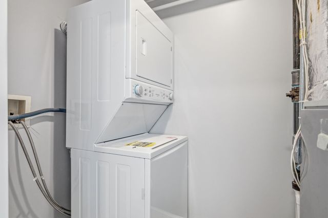 118 Washington St 118, Melrose, MA 02176