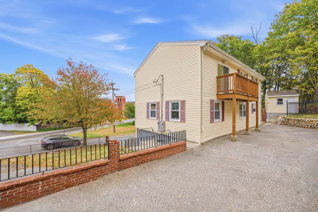 118 Washington St 118, Melrose, MA 02176