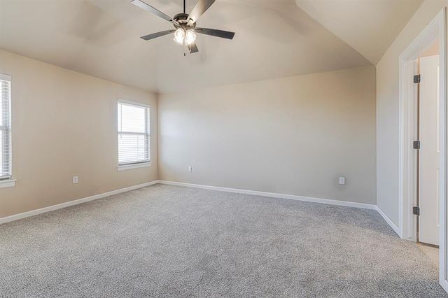 609 N Fox Way, Mustang, OK 73064