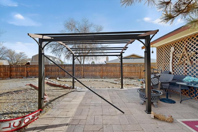 2207 Spruce Needle Road SE, Rio Rancho, NM 87124