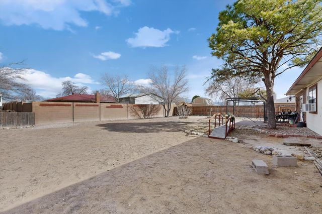 2207 Spruce Needle Road SE, Rio Rancho, NM 87124